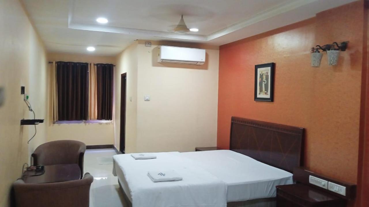 Hotel Sriannamalaiyar Residency Vellore Esterno foto