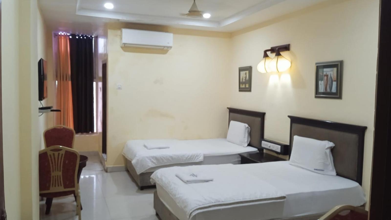 Hotel Sriannamalaiyar Residency Vellore Esterno foto