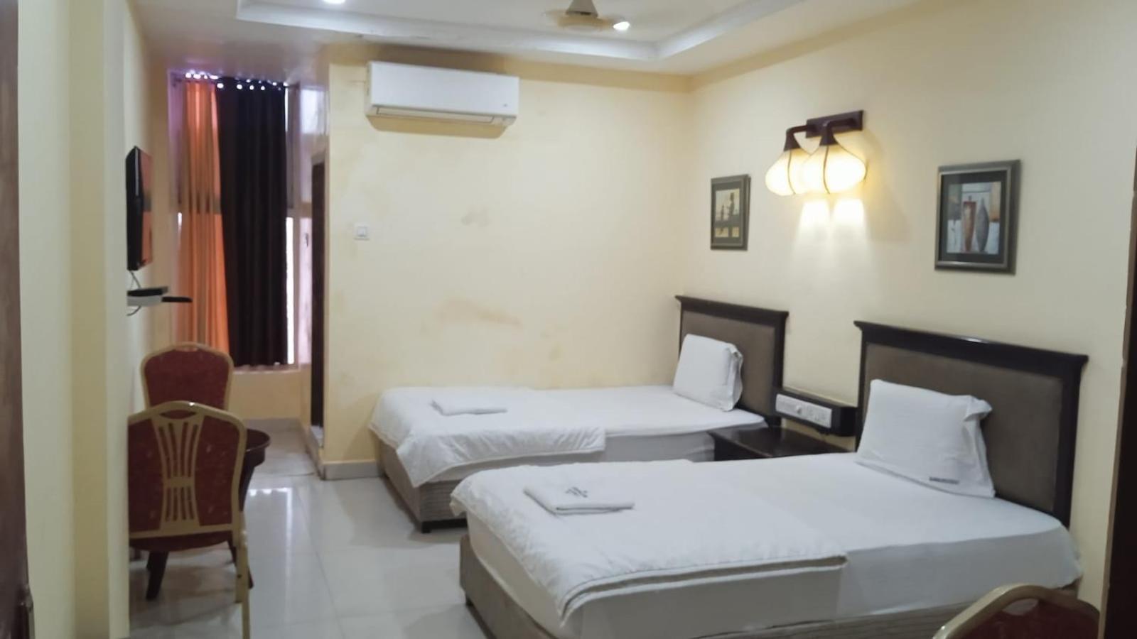 Hotel Sriannamalaiyar Residency Vellore Esterno foto