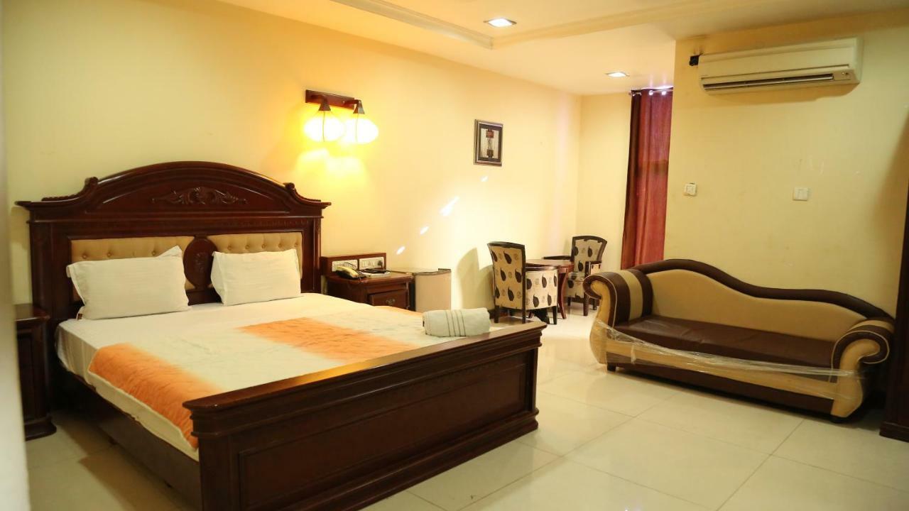 Hotel Sriannamalaiyar Residency Vellore Esterno foto